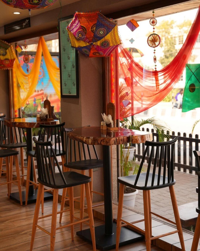 Street Five Interior Seating